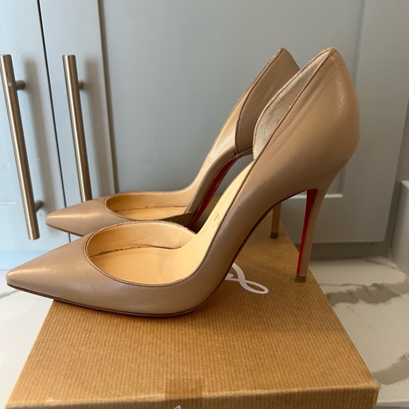 (SOLD) Christian Louboutin’s *BRAND NEW* - Picture 2 of 7